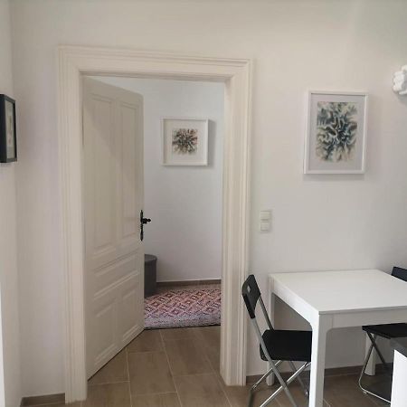Ferienwohnung Ruhige Art-Garconniere mit Balkon Wien Exterior foto