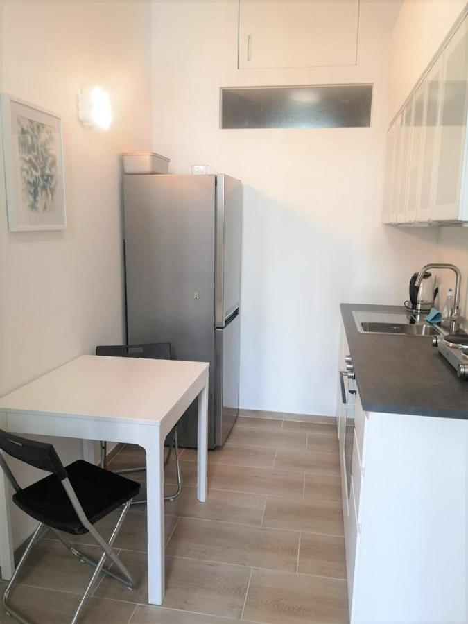 Ferienwohnung Ruhige Art-Garconniere mit Balkon Wien Exterior foto