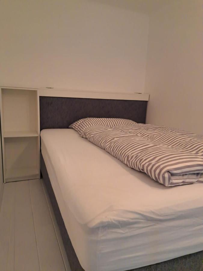 Ferienwohnung Ruhige Art-Garconniere mit Balkon Wien Exterior foto